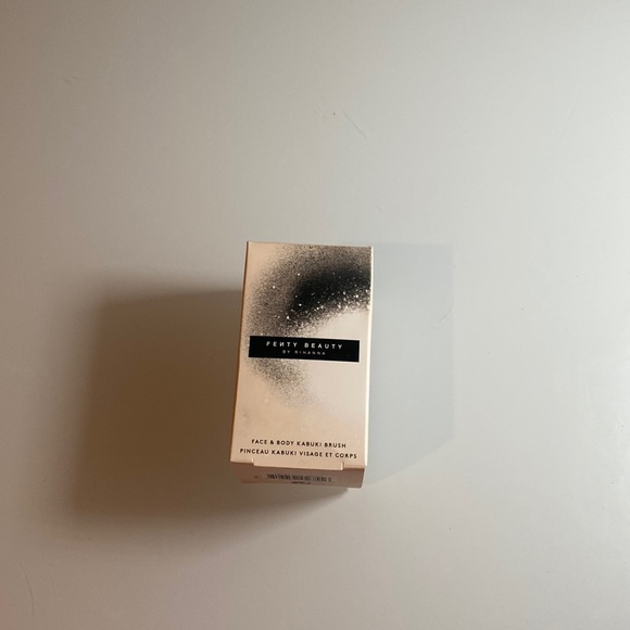 Fenty Beauty Face and Body Kabuki Brush